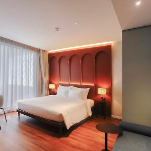 Deluxe Comfort Room